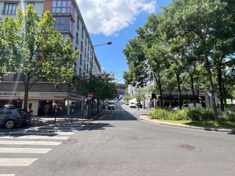 La Maison Rayofam, A 30 Min De Paris, A 5 Min Du Stade De France Saint-Denis  Extérieur photo
